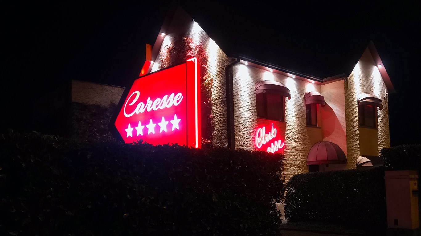 Club Caresse - Brothel in Lievegem, Belgium