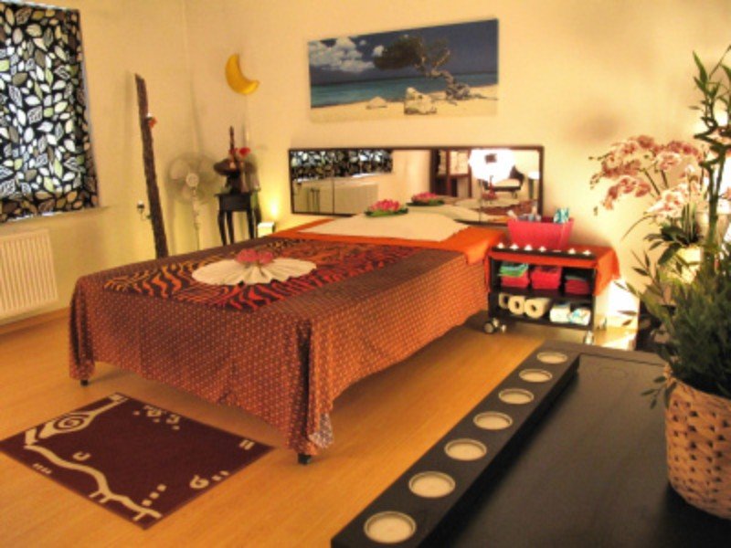 Phattarapon Thai Massage - Erotic Massage in Londerzeel, Belgium