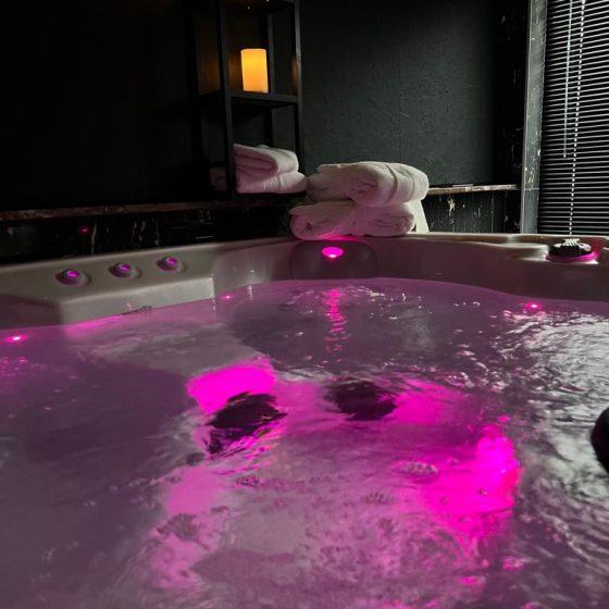 The 41 Luxury - Erotic Massage in Machelen, Belgium