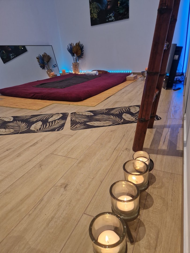 Chloé Tantra Institut - Erotic Massage in Mouscron, Belgium
