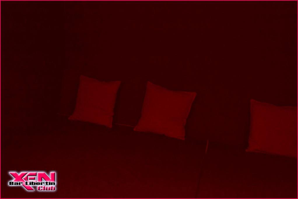 Xen Club Bar Libertin Et Echangiste - Swinger Club in Peruwelz, Belgium