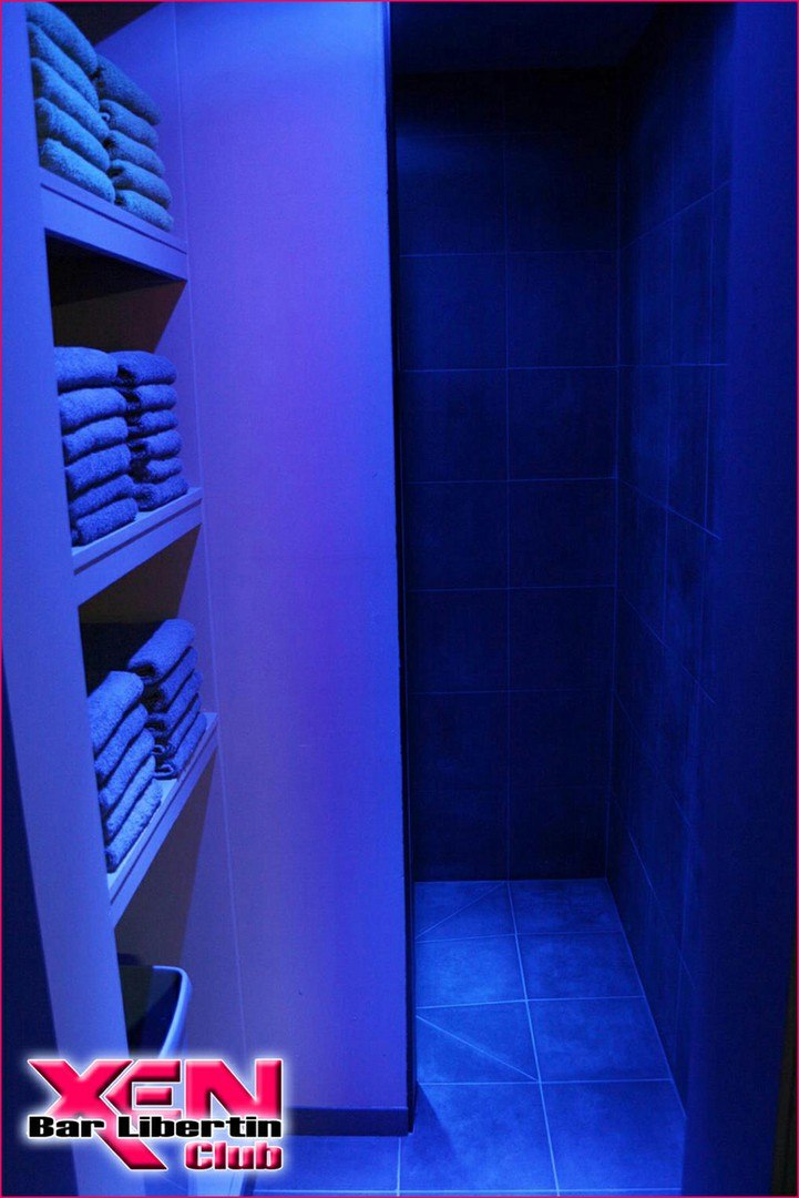 Xen Club Bar Libertin Et Echangiste - Swinger Club in Peruwelz, Belgium