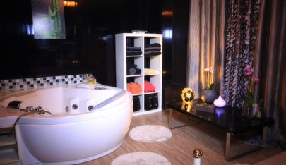 Dreams Club Champagne Bar & Massage Institute - Nightclub in Wevelgem, Belgium