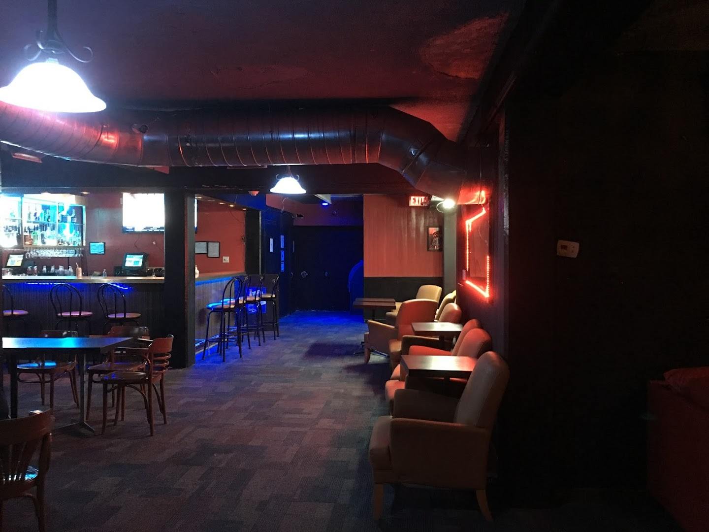 Tnt Show Bar - Nightclub in Bathurst, Canada