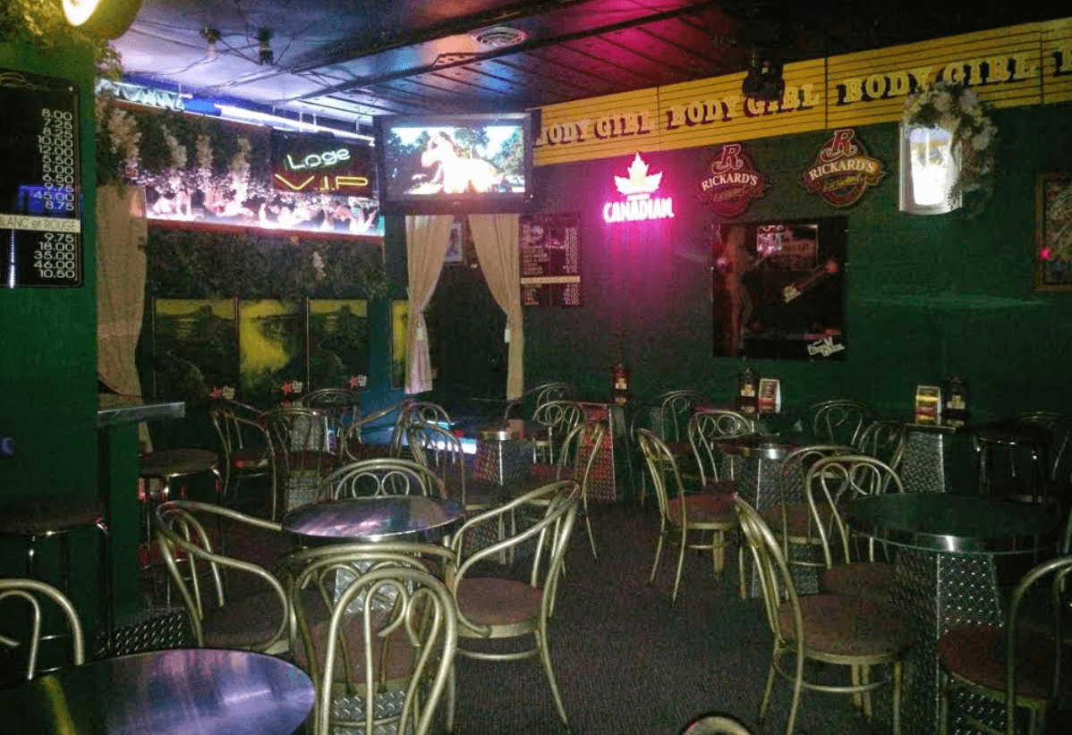 Club De Danseuses Le Body Girl - Nightclub in Berthierville, Canada