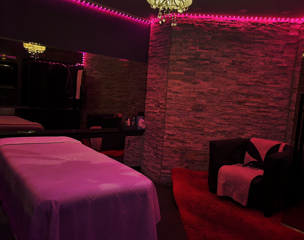 Obsession Massage - Erotic Massage in Brampton, Canada