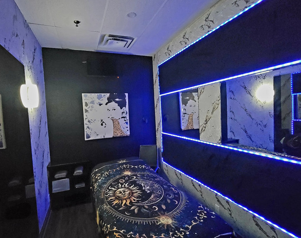 Sol Luna Massage & Spa - Erotic Massage in Brampton, Canada