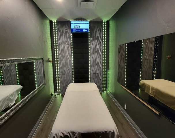 Sol Luna Massage & Spa - Erotic Massage in Brampton, Canada