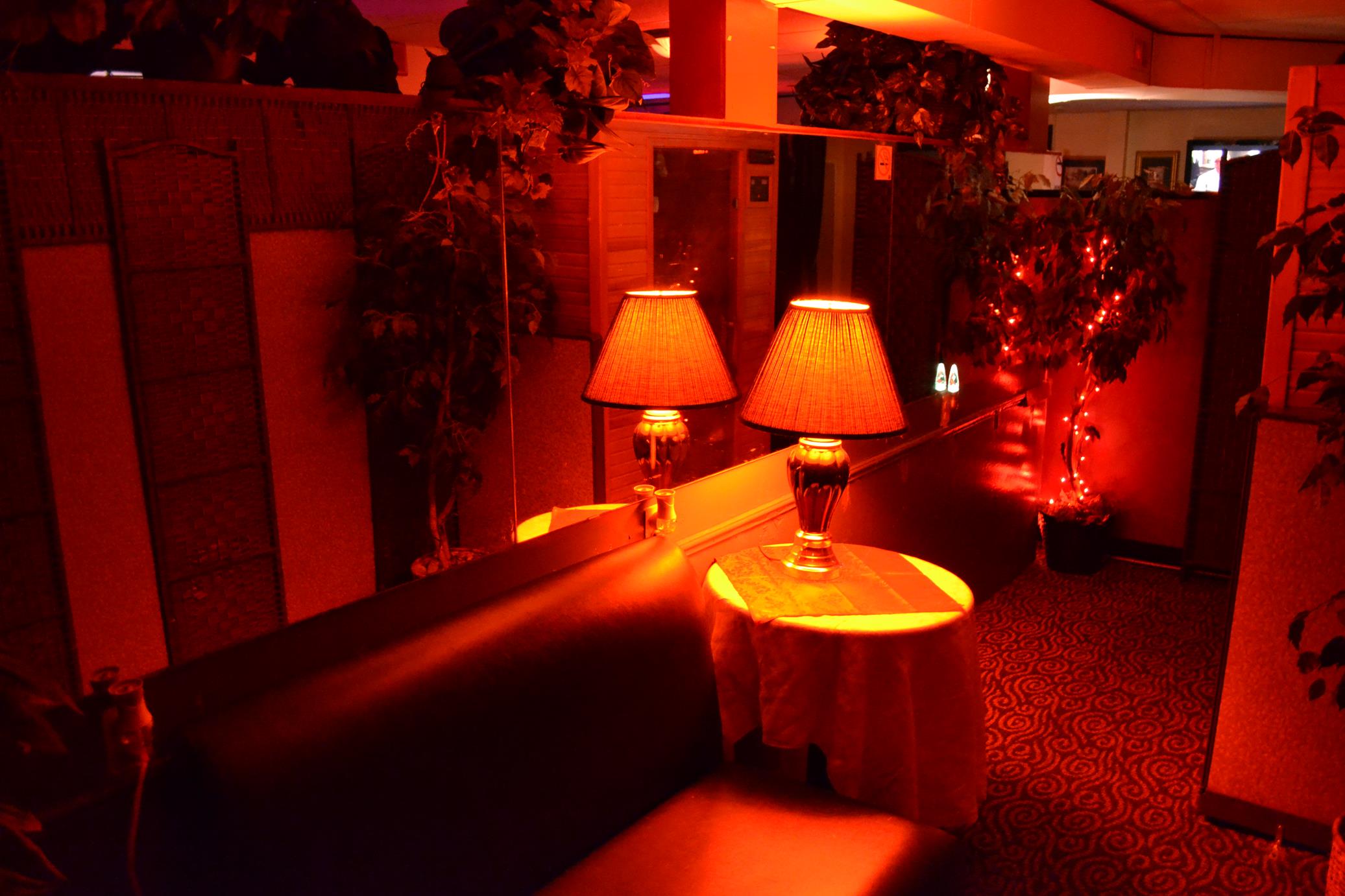 Brantford Gentlemen's Club - Nightclub in Brantford, Canada