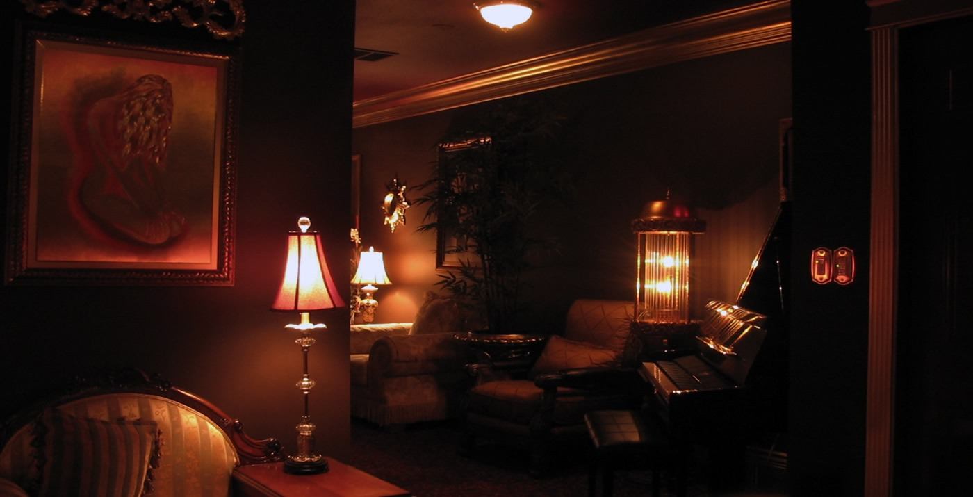 Fox Den - Nightclub in Burnaby, Canada