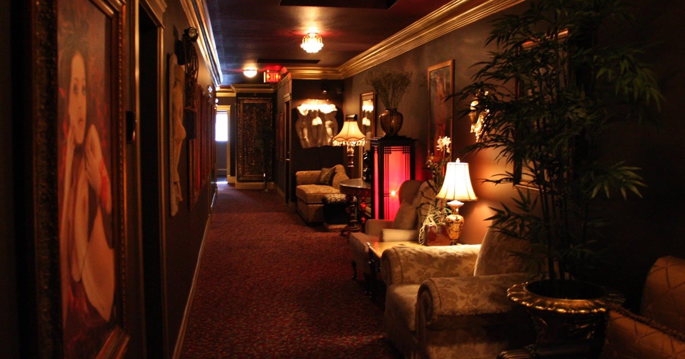 Fox Den - Nightclub in Burnaby, Canada