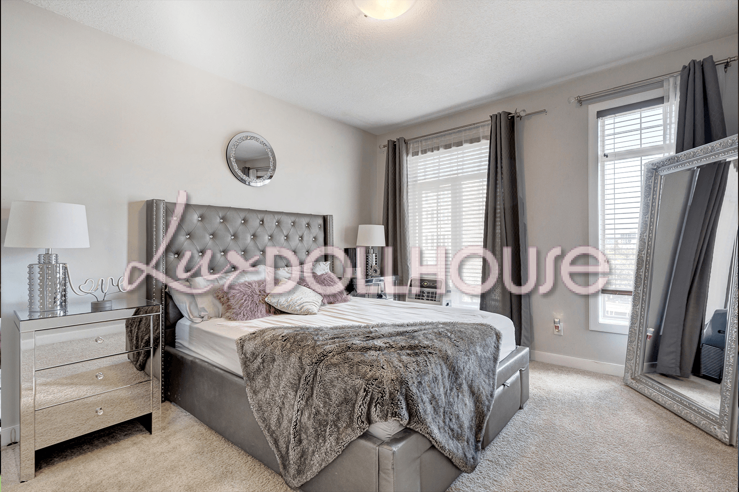 Luxdollhouse - Brothel in Calgary, Canada