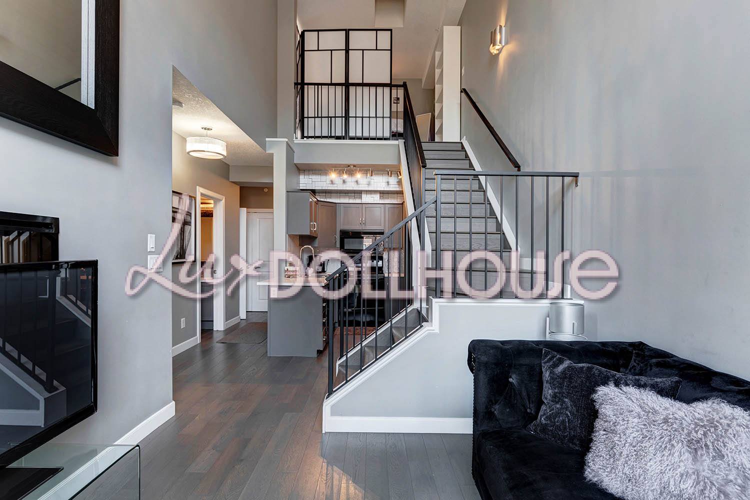 Luxdollhouse - Brothel in Calgary, Canada