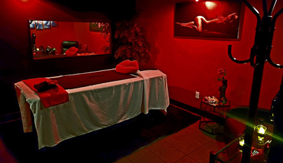 Emma Lee’s Touch Of Class - Erotic Massage in Calgary, Canada