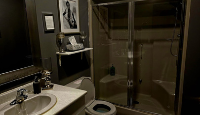 Emma Lee’s Touch Of Class - Erotic Massage in Calgary, Canada
