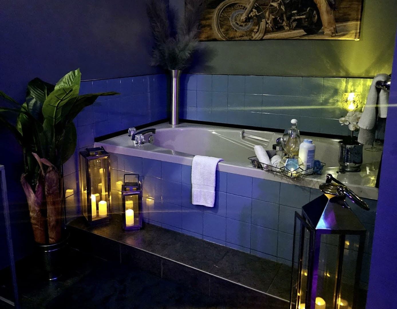 Emma Lee’s Touch Of Class - Erotic Massage in Calgary, Canada