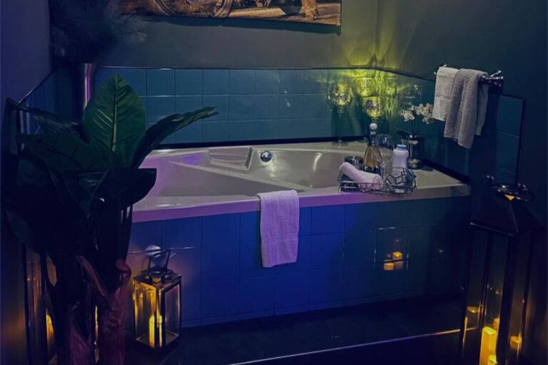 Emma Lee’s Touch Of Class - Erotic Massage in Calgary, Canada