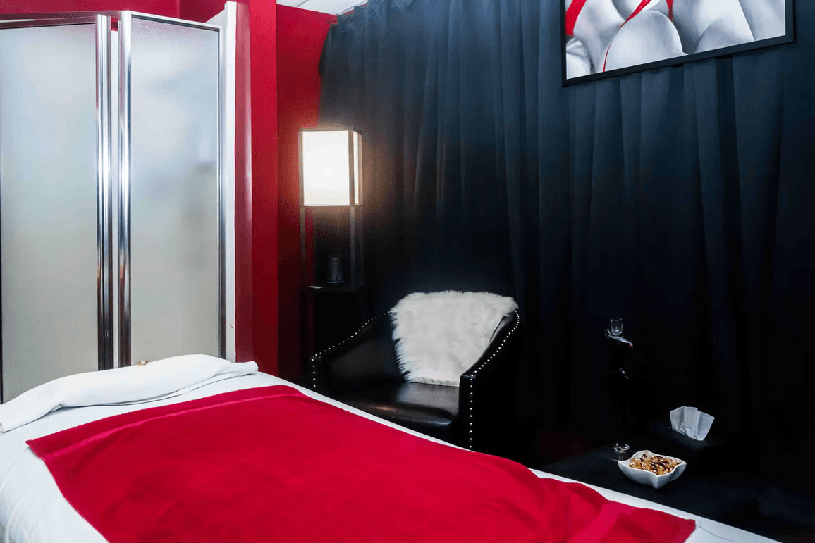 Pamper Yourself Calgary - Erotic Massage in Calgary, Canada