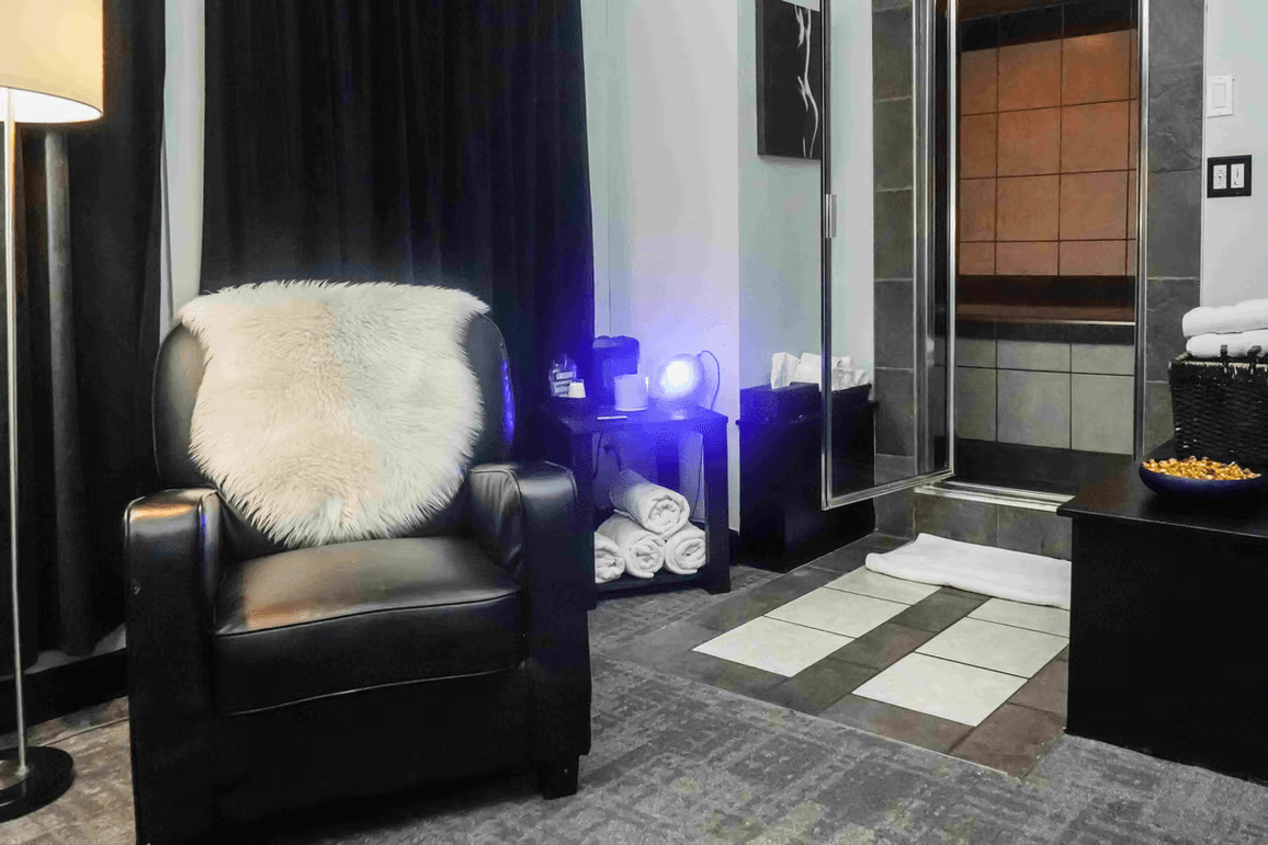 Pamper Yourself Calgary - Erotic Massage in Calgary, Canada