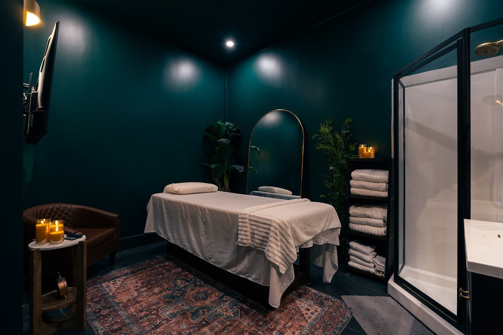 Urban Lux Studio - Erotic Massage in Calgary, Canada