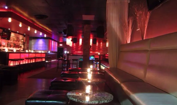 La Source Du Sexe - Nightclub in Dorval, Canada