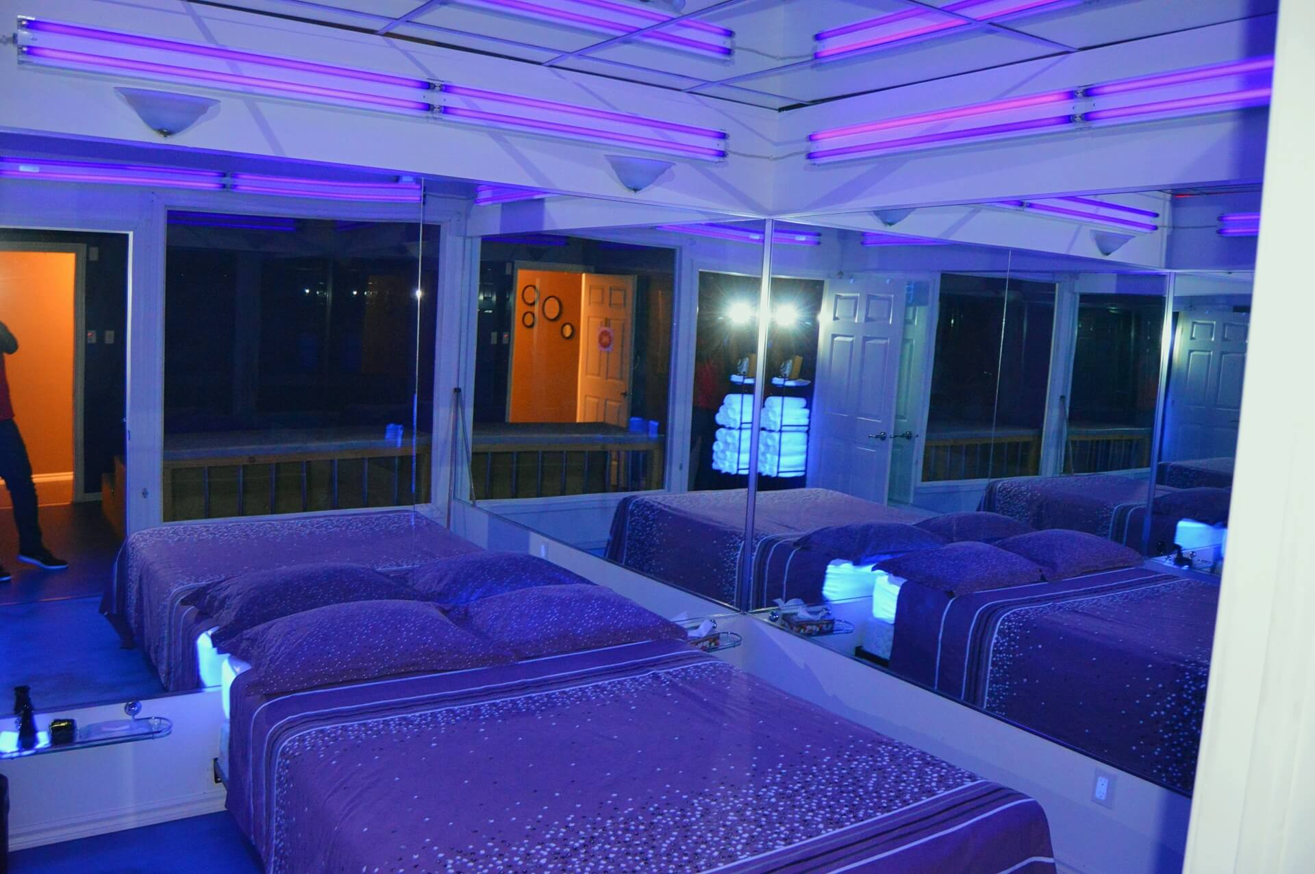 Auberge La Passion - Swinger Club in Drummondville, Canada