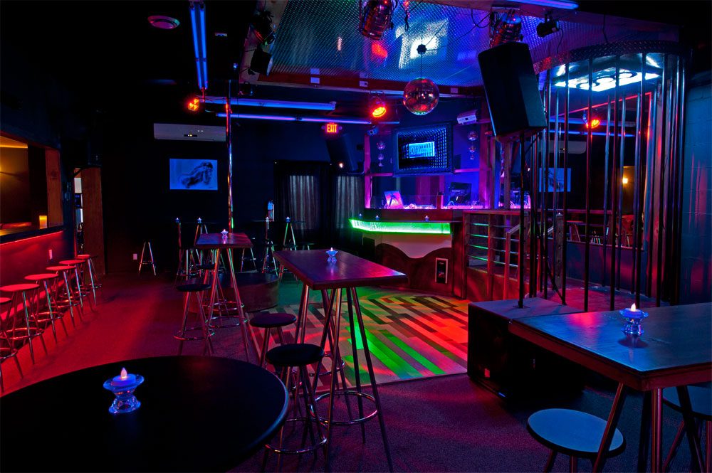 Auberge La Passion - Swinger Club in Drummondville, Canada