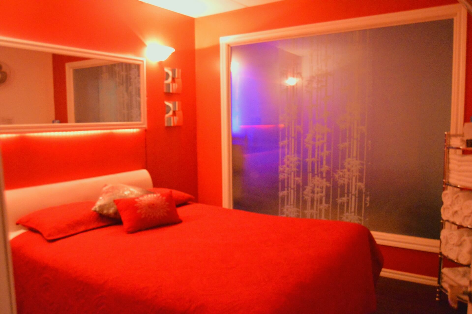 Auberge La Passion - Swinger Club in Drummondville, Canada