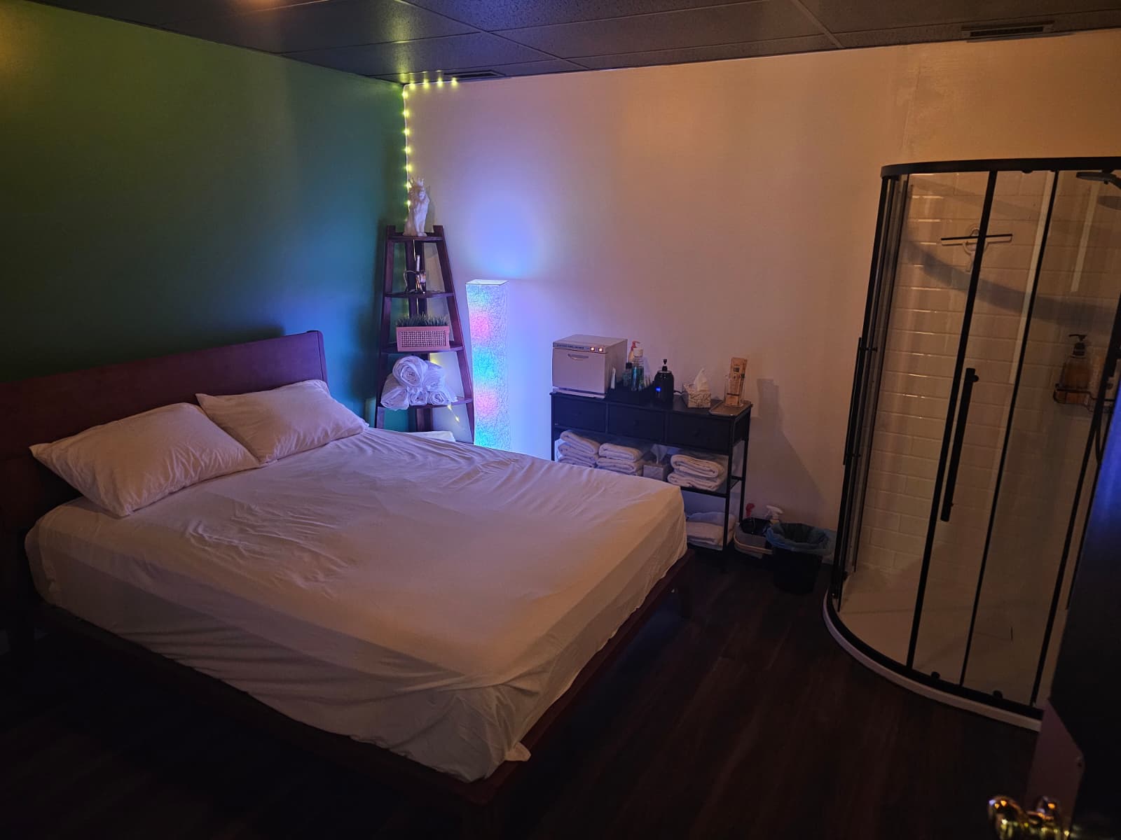 Diosa Luxury Men's Spa - Erotic Massage in Edmonton, Canada