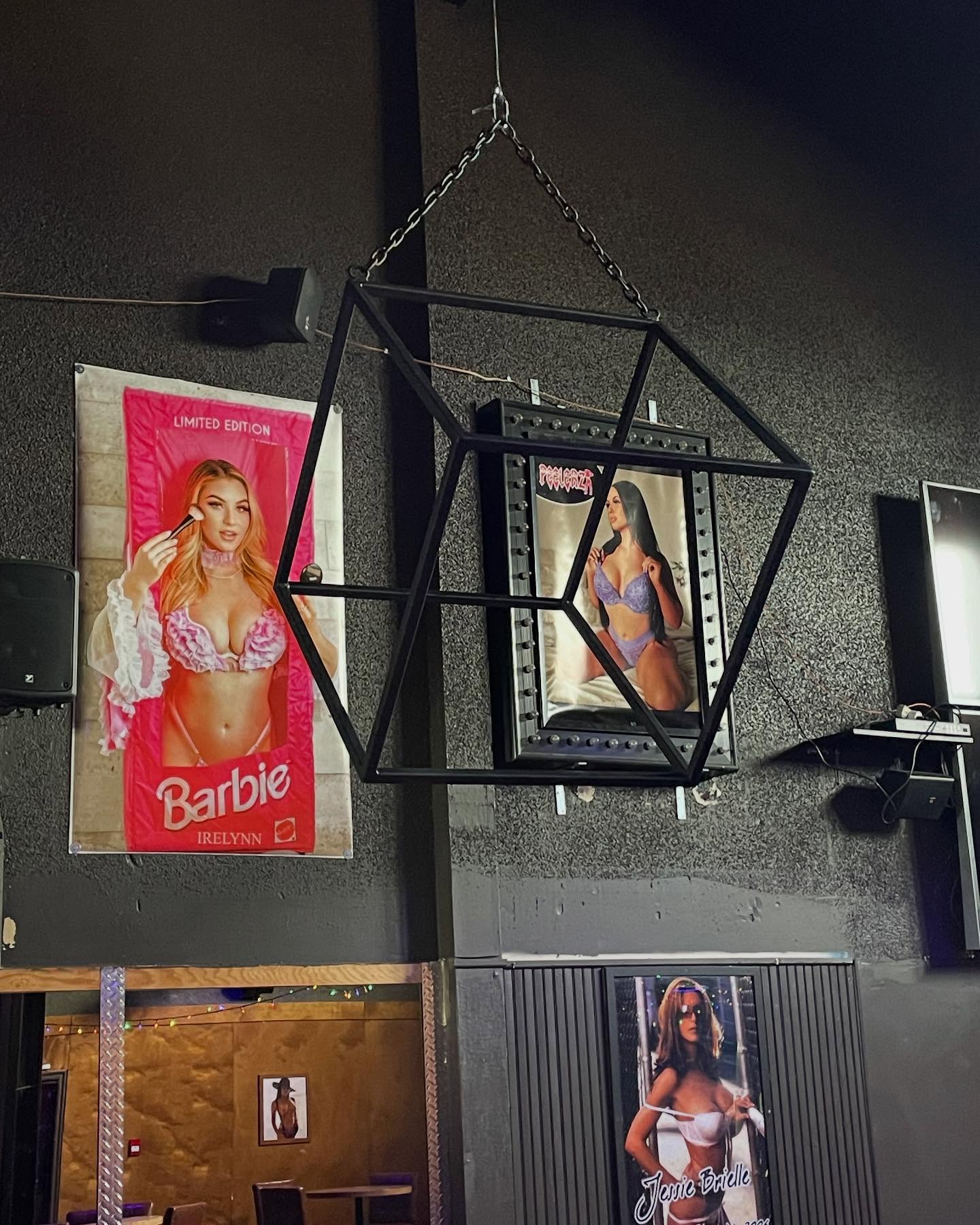 Peelerz - Nightclub in Edson, Canada