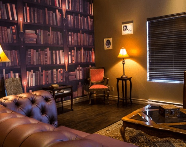 Salon Bleu - Nightclub in Fabreville, Canada