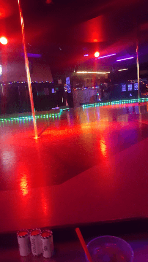 Showgirls Exotic Night Club - Nightclub in Fort Mcmurray, Canada