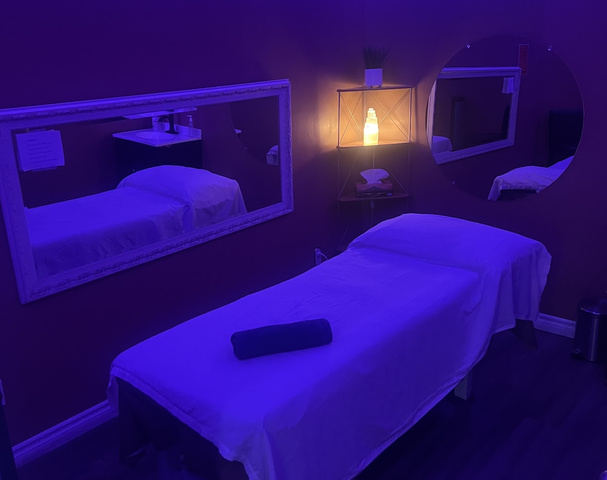 Phoenix Massage - Erotic Massage in Kitchener, Canada