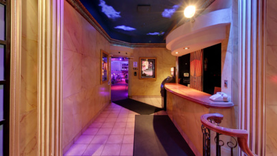 Cabaret Le Folichon - Nightclub in L Ancienne Lorette, Canada