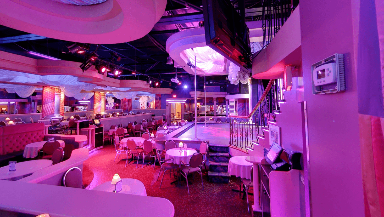 Cabaret Le Folichon - Nightclub in L Ancienne Lorette, Canada