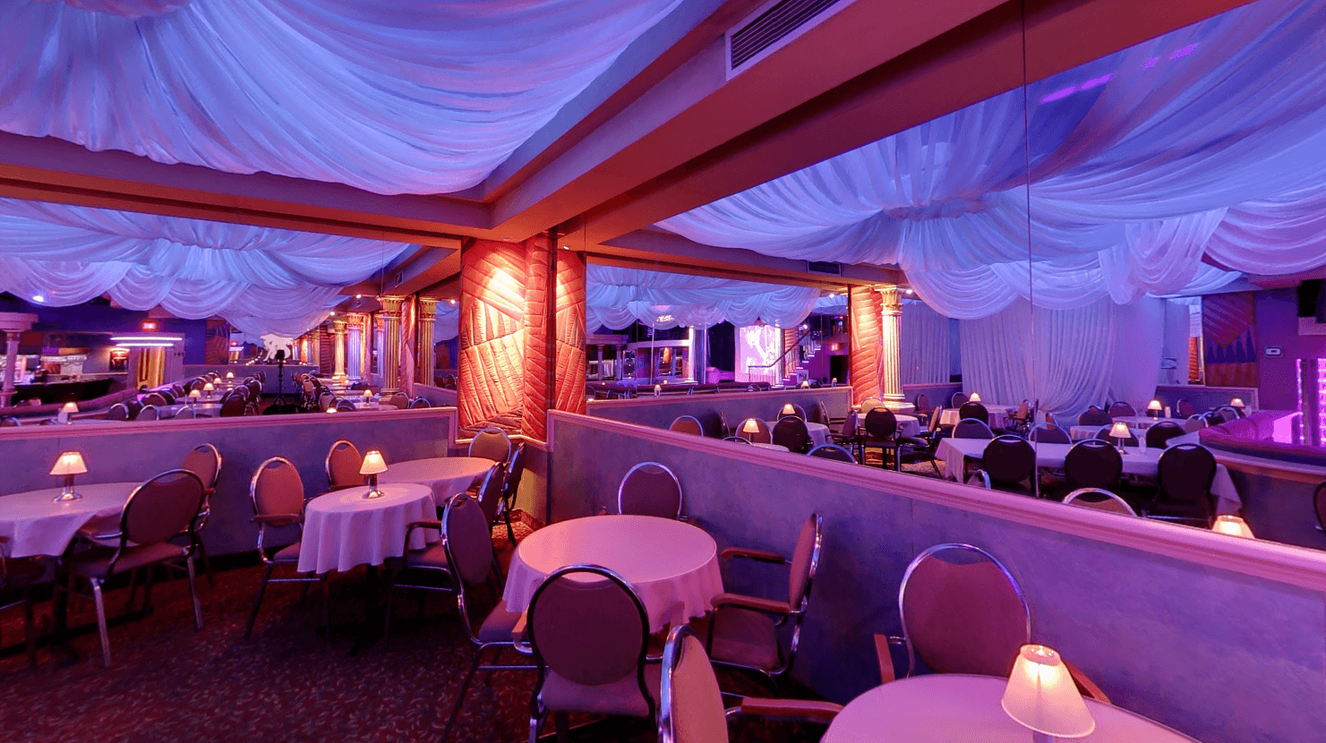 Cabaret Le Folichon - Nightclub in L Ancienne Lorette, Canada