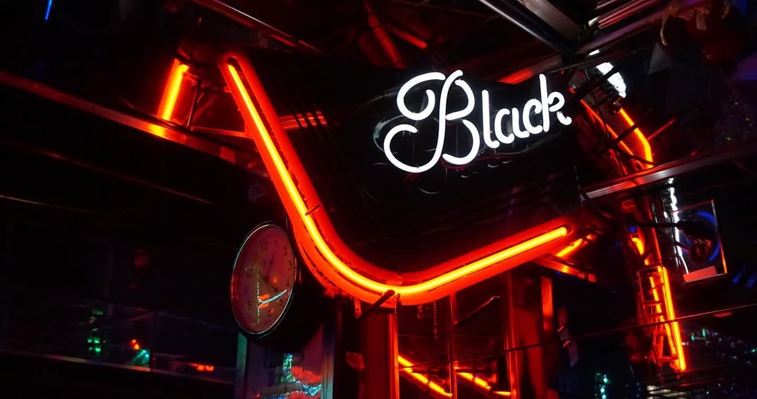 Bar Le Champion - Nightclub in Laval, Canada
