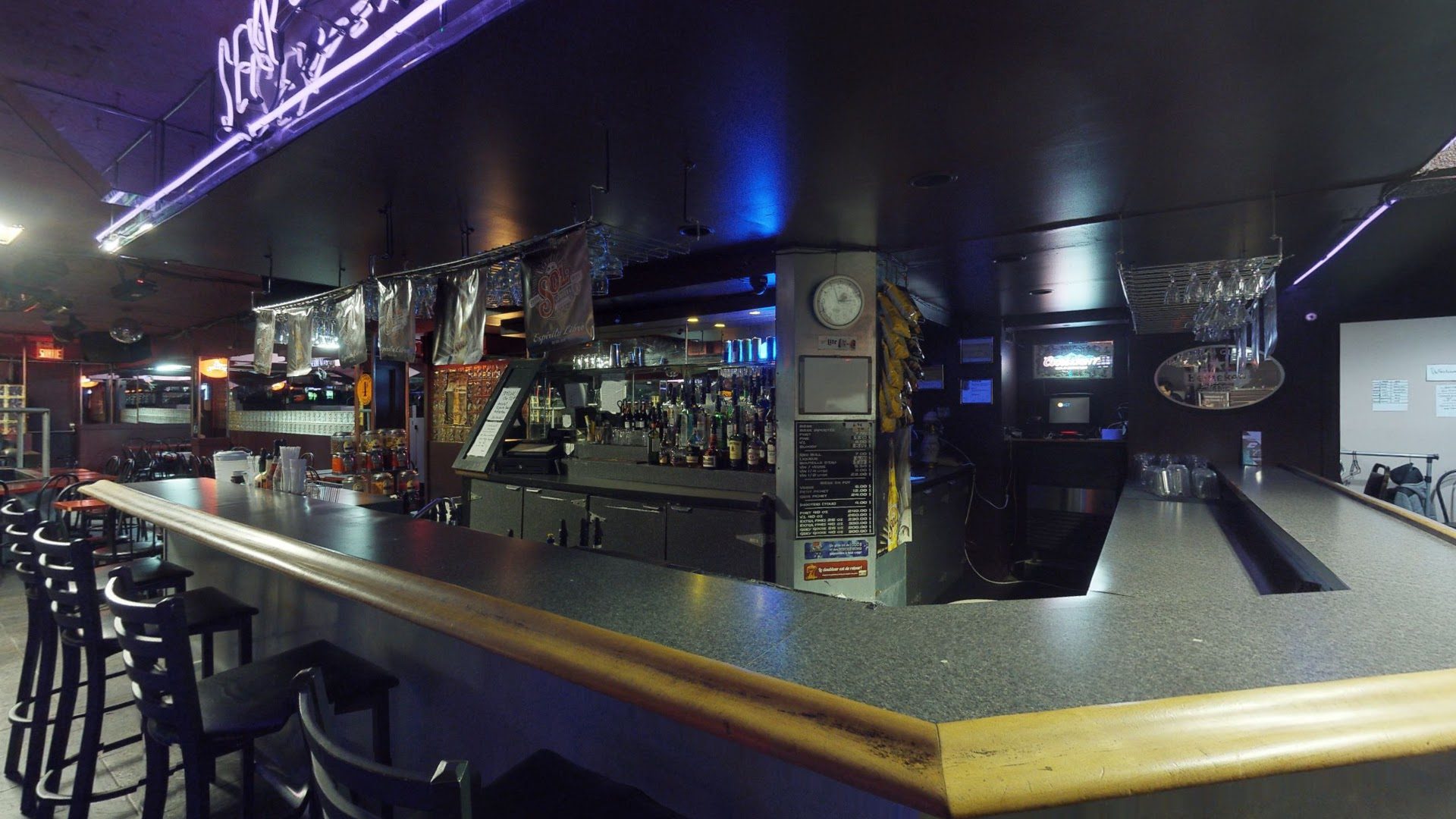 Bar Sexpert - Nightclub in Laval, Canada