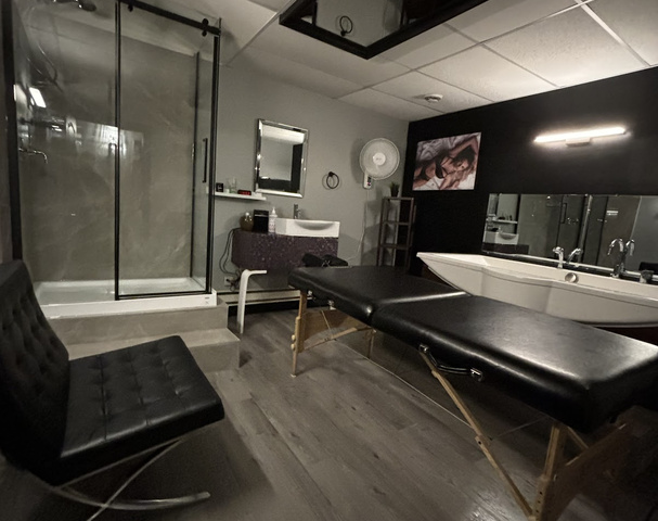 Massage Xquis - Erotic Massage in Longueuil, Canada