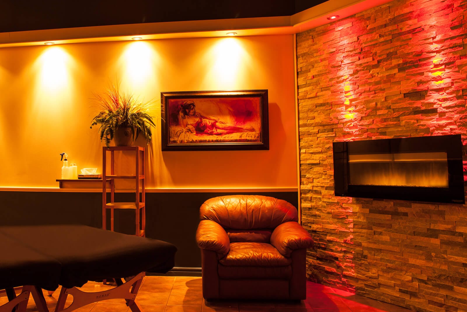 Salon Fantaisies - Erotic Massage in Longueuil, Canada