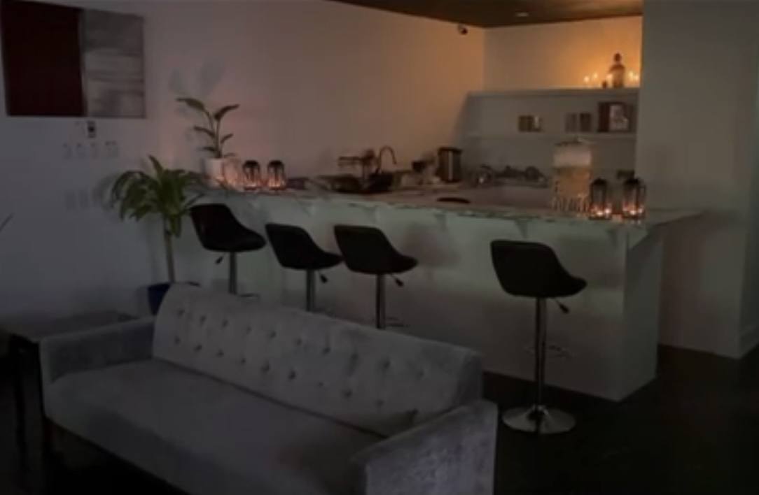 Excellent Health Club Inc - Erotic Massage in Markham, Canada