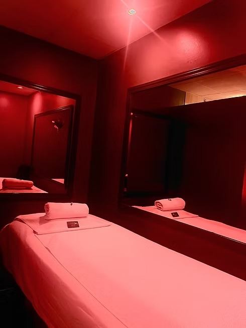 Classic Spa - Erotic Massage in Mississauga, Canada