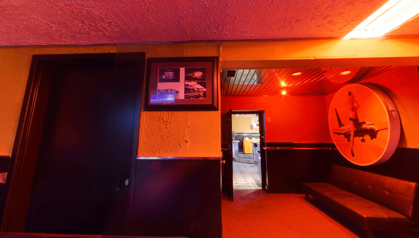 Airport Strip Club - Nightclub in Mississauga, Canada