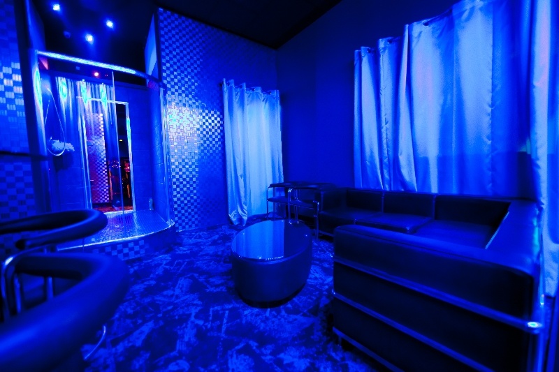 Diamonds Cabaret - Nightclub in Mississauga, Canada