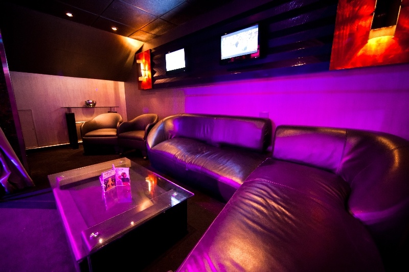 Diamonds Cabaret - Nightclub in Mississauga, Canada