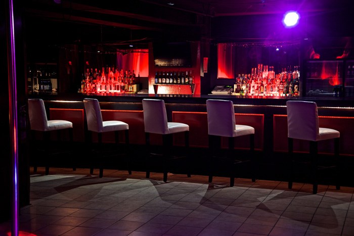 Club M4 - Swinger Club in Mississauga, Canada