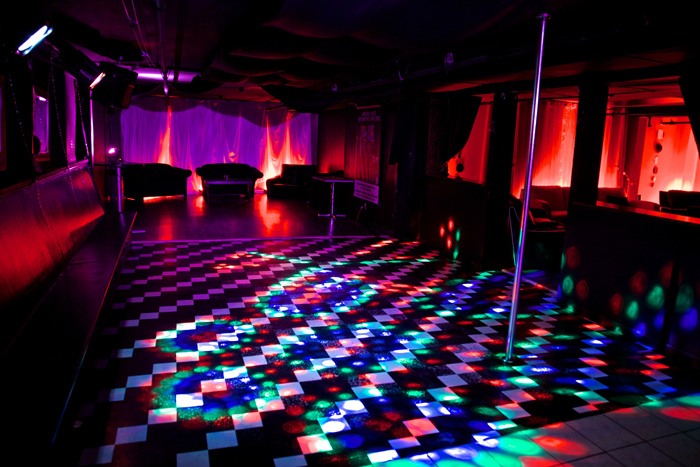 Club M4 - Swinger Club in Mississauga, Canada