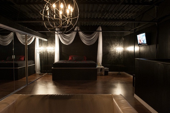 The X Club - Swinger Club in Mississauga, Canada