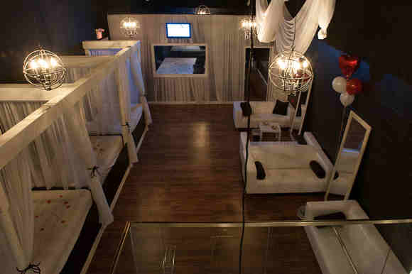 The X Club - Swinger Club in Mississauga, Canada