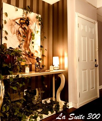 La Suite 300 - Erotic Massage in Montreal, Canada